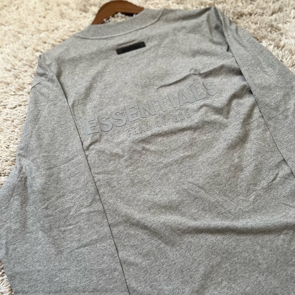 Fear of God Essentials Long Sleeve T-Shirt Dark Heather Oatmeal size Medium - Picture 5 of 8